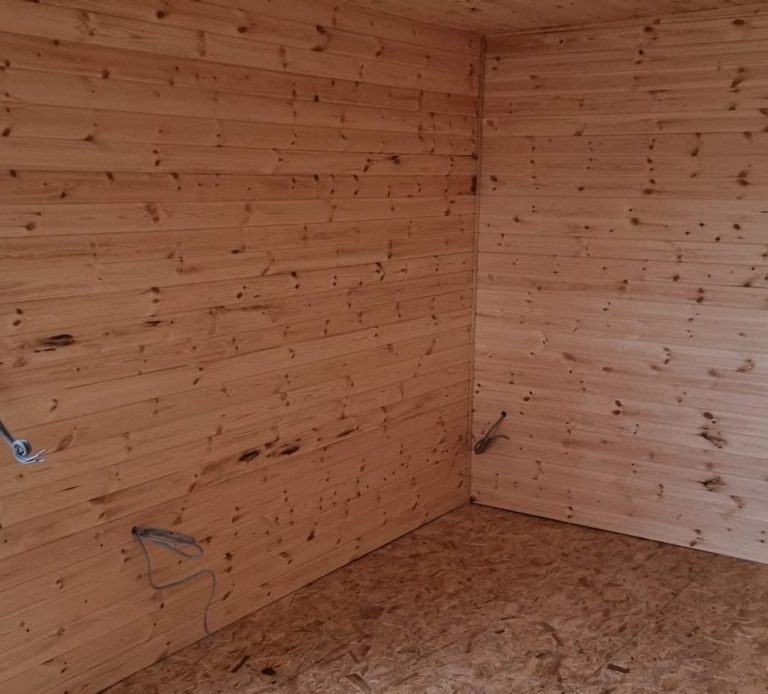 Garden Build Insulation and lining